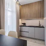 Apartment Royal On Kulisha 6 *