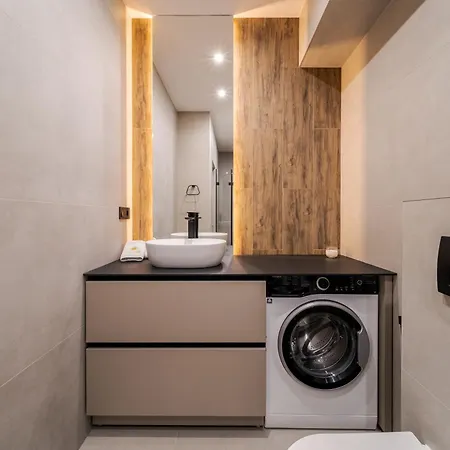 Royal On Kulisha 6 Apartamento *