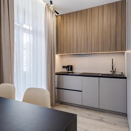 Apartamento Royal On Kulisha 6 *