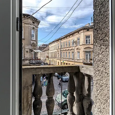 Royal On Kulisha 6 Leopoli