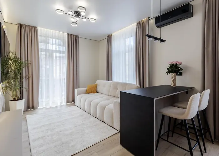 Royal On Kulisha 6 Apartamento