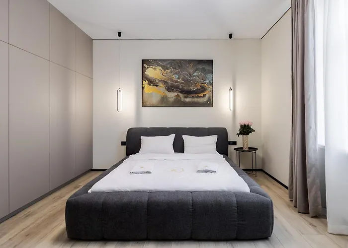 Royal On Kulisha 6 Apartamento Leópolis