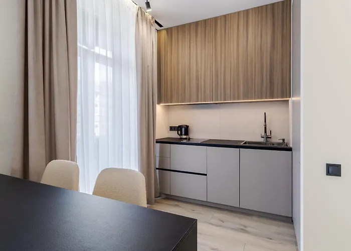 Apartamento Royal On Kulisha 6 *